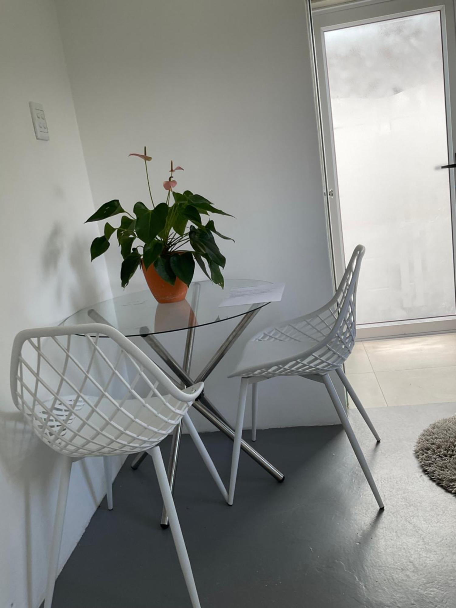 Bird Song - Table View Guest house